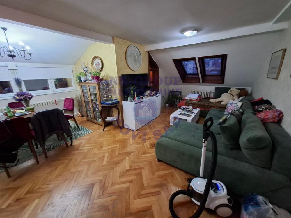 Slika 2 - Odličan četvorosoban stan!